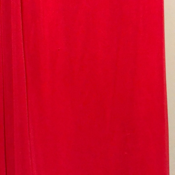 Betsey and Adam Gorgeous Hot Pink Gown - Picture 6 of 9